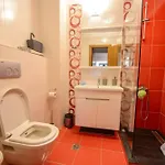 Apartment Solid 387