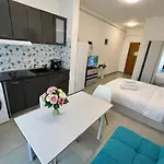Apartment Solid 387 *