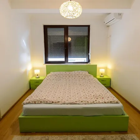 Apartament Solid 387 *